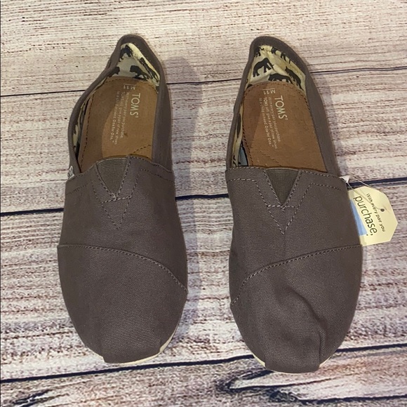 Toms Other - NWT MENS TOMS CANVAS CLASSIC
